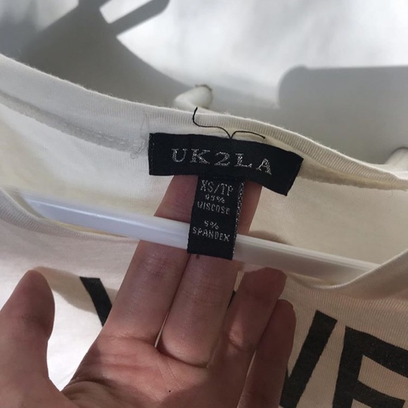 Uk2LA Crop Top - Picture 3 of 3